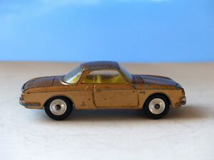 【送料無料】ホビー　模型車　車　レーシングカー コーギーゴールドカブリオレタイプギアインテリアcorgi toys 239 vw 1500 karmann ghia en or, jaune interieur