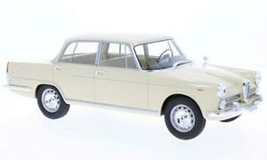 【送料無料】ホビー 模型車 車 レーシングカー アルファロメオベージュalfa romeo 2000, beige , 118, bosmodels|hokushin