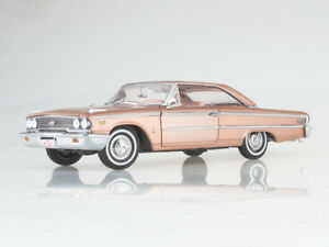 【送料無料】ホビー 模型車 車 レーシングカー フォードギャシーmaquette 118 ford galaxie 500 xl hardtop|hokushin