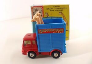 【送料無料】ホビー　模型車　車　レーシングカー コーギーボックスサーカスキリンキリンcorgi n 503 bedford circus giraffe chipperfields transport girafe en boite