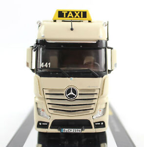 【送料無料】ホビー　模型車　車　レーシングカー メルセデスベンツトラックモデルアクトロスタクシーmercedesbenz modele camion actros gigaspace fh25 4x2 taxi iaa 2012 150 limiti