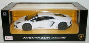 【送料無料】ホビー 模型車 車 レーシングカー スケールモデルランボルギーニホワイトrastar 118 scale metal model 61300 lamborghini aventador lp7004 white|hokushin