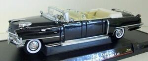 【送料無料】ホビー 模型車 車 レーシングカー スケールキャデラックパレードroad signature 124 scale 24038 1956 cadillac presendential parade car|hokushin