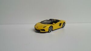 【送料無料】ホビー　模型車　車　レーシングカー ランボルギーニロードスターlamborghini lp7004 roadster burago 143