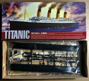 【送料無料】ホビー　模型車　車　レーシングカー タイタニックタイタニックキットプラスチックヌオーヴォtitanic historical society rms titanic 1800 plastic kit nuovo