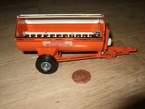 【送料無料】ホビー　模型車　車　レーシングカー ハワードビンテージダイカストモデルbritains howard rotaspreader 155 vintage diecast modele agricole 1980