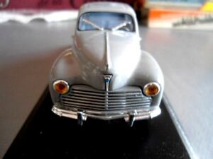 【送料無料】ホビー　模型車　車　レーシングカー プジョーセダンpeugeot 203 berline 1954 norev 143