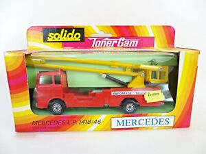 【送料無料】ホビー　模型車　車　レーシングカー メルセデスナセルボックスボックスsolido 358 mercedes lp 141846 sont portage televiser carmion nacelle en parfait etat, dans sa boiteboxed