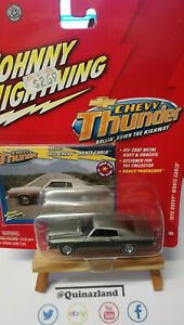 【送料無料】ホビー　模型車　車　レーシングカー ジョニーシボレーシボレーモンテカルロjohnny lightning chevy thunder 1972 chevy monte carlo cg11