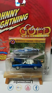 【送料無料】ホビー　模型車　車　レーシングカー ジョニークラシックゴールドポンティアックjohnny lightning classic gold 1969 pontiac firebird convertible cg04 12,056円