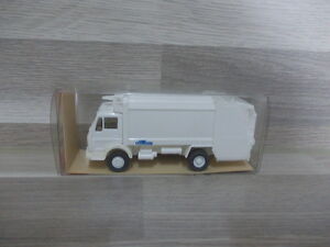 【送料無料】ホビー　模型車　車　レーシングカー ホメルセデスベンツuwiking ho 187 mercedesbenz pressmullwagen