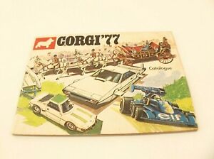 【送料無料】ホビー　模型車　車　レーシングカー フランスカタログcorgi catalogue de 1977 en francais c2212