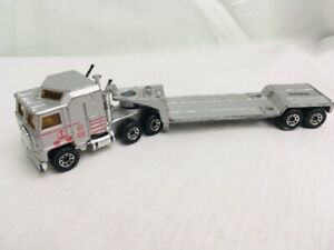 【送料無料】ホビー　模型車　車　レーシングカー マッチトラックトレーラーシルバー 12,056円
