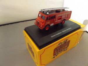 【送料無料】ホビー　模型車　車　レーシングカー アトラスエディションショーatlas editions greatest show on earthgreen goddessrobert brotherscret