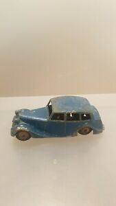 【送料無料】ホビー　模型車　車　レーシングカー dinky triumph d12 11,886円