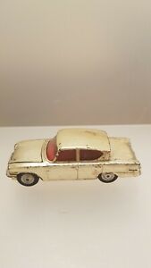 【送料無料】ホビー　模型車　車　レーシングカー コーギーフォードクラシックcorgi ford consul classic c2