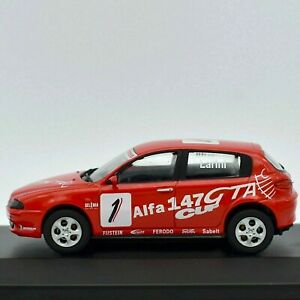 【送料無料】ホビー　模型車　車　レーシングカー ミニチュアアルファロメオダイカストeminiature voiture alfa romeo 147 gta 143 diecast modelisme static vehicule