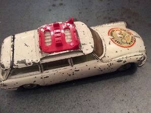 【送料無料】ホビー　模型車　車　レーシングカー コーギーシトロエンサファリcorgi citroen safari