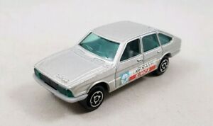 【送料無料】ホビー　模型車　車　レーシングカー チアリーダーomajorette simca 1308 no 240 160