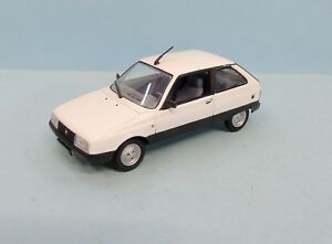 【送料無料】ホビー　模型車　車　レーシングカー ユニバーサルシトロエンma181254 universal hobbies citroen axel 1985 143