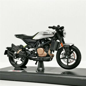 【送料無料】ホビー　模型車　車　レーシングカー オートバイモデルmaisto modele reduit de moto miniature husqvarna vitpilen 701 2018 118