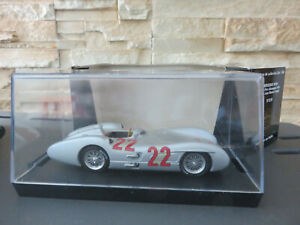 【送料無料】ホビー　模型車　車　レーシングカー メルセデスボックスvoiture mercedes w16 fangio 1954 brumm 143 en boite etat neuf