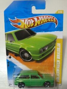 【送料無料】ホビー　模型車　車　レーシングカー ホットホイールフォルクスワーゲンブラジリアhot wheels 2011 volkswagen brasilia