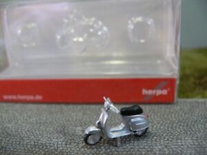 【送料無料】ホビー　模型車　車　レーシングカー 187 herpa vespa 50 r argent 053143003