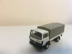 【送料無料】ホビー　模型車　車　レーシングカー ルノーrenault jn 90brekina 34851