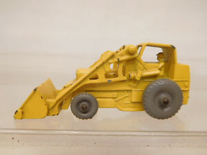 【送料無料】ホビー　模型車　車　レーシングカー マッチホイールショベルmes61458 matchbox regular wheels 24b wetherhill hydraulic excavator,