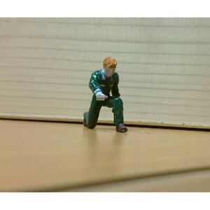 【送料無料】ホビー　模型車　車　レーシングカー スケールouvrier agricole resine peint echelle 132eme