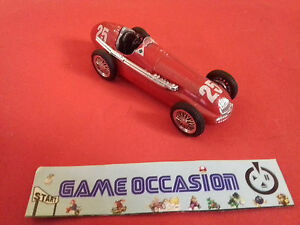 【送料無料】ホビー　模型車　車　レーシングカー アルファロメオbrumm alfa romeo 158 f1 n25 1950 metal voiture 143