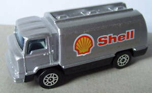 【送料無料】ホビー　模型車　車　レーシングカー コーギートラックジュニアガソリンタンカーシェルホcorgi junior camion petrol tanker shell ho 187