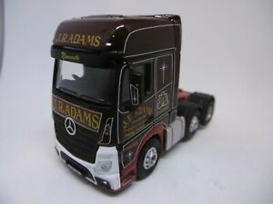 【送料無料】ホビー　模型車　車　レーシングカー オックスフォードメルセデストラックアクトロストターアダムスoxford camion mercedes actros tracteur j r adams 176