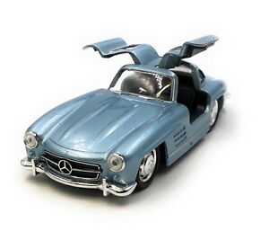 【送料無料】ホビー　模型車　車　レーシングカー メルセデスベンツモデルemaquette de voiture mercedes benz 300 sl ancienne bleu auto 13 439 licence