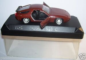 【送料無料】ホビー　模型車　車　レーシングカー ポルシェボックスグアテマラダークブラウンsolido porsche 928 gt marron fonce ref 1525 1991 143 in box