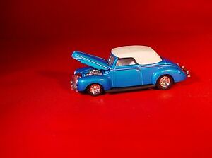 【送料無料】ホビー　模型車　車　レーシングカー ホットホイールフォードブラックショーボックスタイヤゴム100 hot wheels 40 ford convertible noir boite show voiture caoutchouc pneu