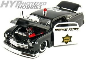【送料無料】ホビー　模型車　車　レーシングカー ハイウェイパトロールjada 124 1951 mercury highway patrol 92455 nb