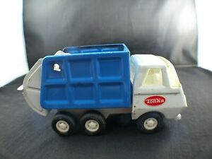 【送料無料】ホビー　模型車　車　レーシングカー ?バケットトラックゴミ??tonka ? camion benne poubelle ? couleur rare ? 13 cm 12,565円