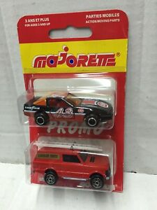 【送料無料】ホビー　模型車　車　レーシングカー プロモーションチアリーダーパックシボレーコルベットブラックレンジローバー