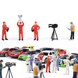【送料無料】ホビー　模型車　車　レーシングカー パイロットレースカーfigurines pilote voiture course personnes figurine poupees mannequins