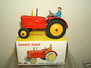 【送料無料】ホビー　模型車　車　レーシングカー ビンテージモデルマッシーファーガソンゴムタイヤボックスvintage dinky toys modele 300 massey ferguson pneus en caoutchouc en parfait etat, dans sa boit