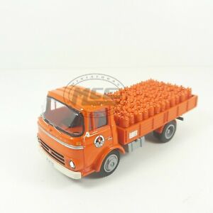 【送料無料】ホビー　模型車　車　レーシングカー トラックトラックブタン