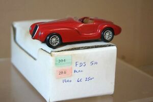 【送料無料】ホビー　模型車　車　レーシングカー アルファロメオスポーツカブリオfds automodelli 1940 alfa romeo 6c 2500 sport cabrio ar