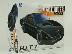【送料無料】ホビー　模型車　車　レーシングカー ポンティアクナイトライダーシーズンキットpontiac transam knight rider season one 2000 kitt kit de montage 124 aoshima