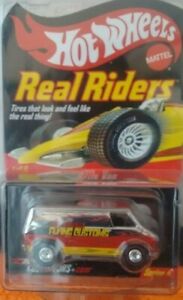【送料無料】ホビー　模型車　車　レーシングカー ホットホイールリアルライダーヴァンプロテクタhot wheels collectorscom real ridersannees vangpm en protecto