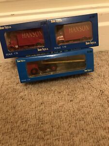 【送料無料】ホビー　模型車　車　レーシングカー トラック×base toys hansons camions x3