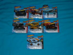 【送料無料】ホビー　模型車　車　レーシングカー ホットショートカード×フォードhot wheels x 7 divers ford voitures sur de courtes cartes 13,286円