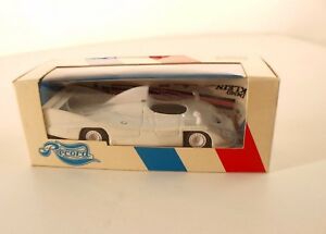 【送料無料】ホビー　模型車　車　レーシングカー ポルシェボックスキットニュルブルクリンクrecord f n 10861 porsche 936 lui nurburgring 1981 en boite kit 143