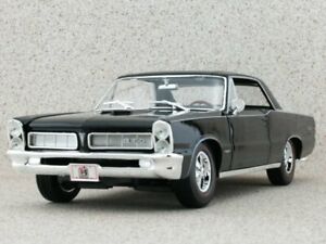 【送料無料】ホビー　模型車　車　レーシングカー ポンティアックブラック